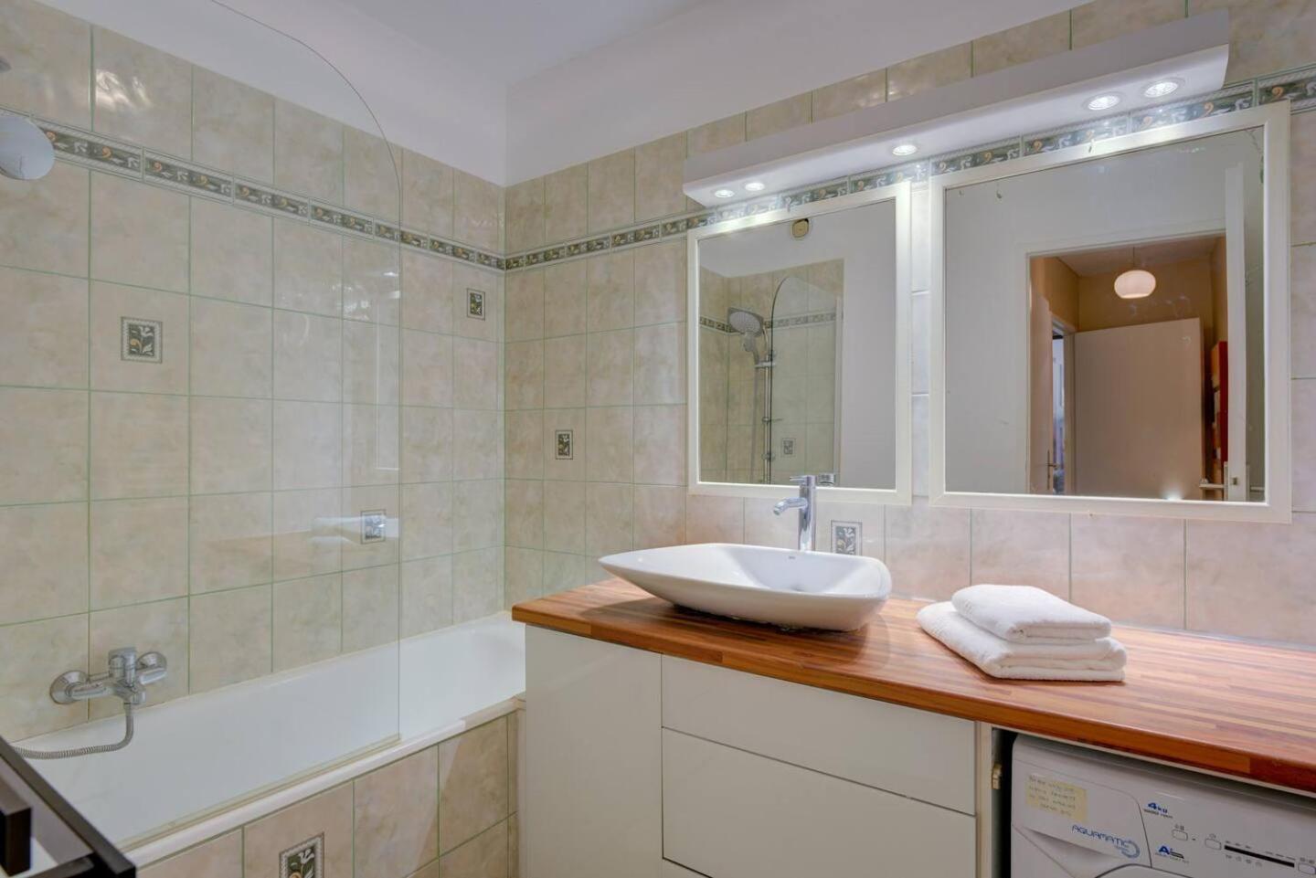 Elegant Apt W/2 Terraces/Mins To Beach & Shops Antibes Exterior foto